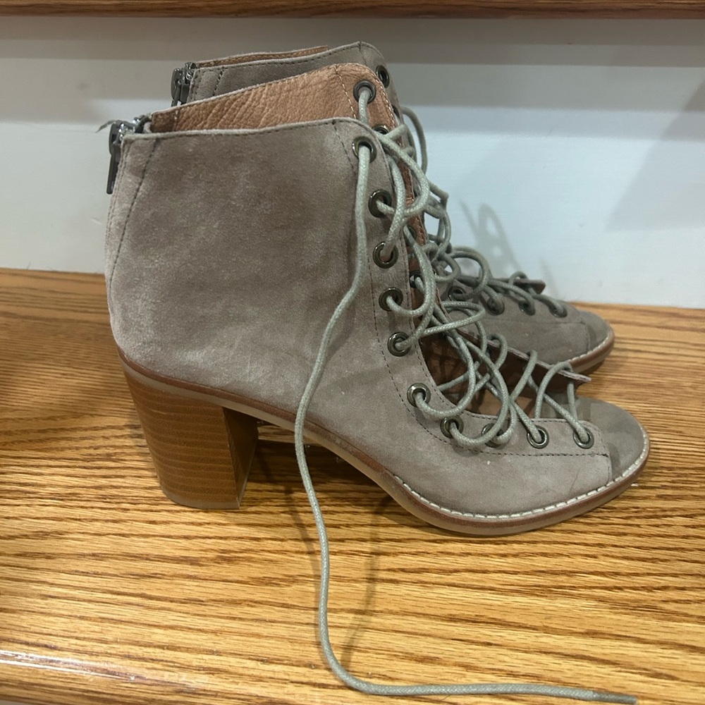 Jeffrey Campbell Womens Cors Ankle Suede Heels Pump Lace Up shoes sz 7